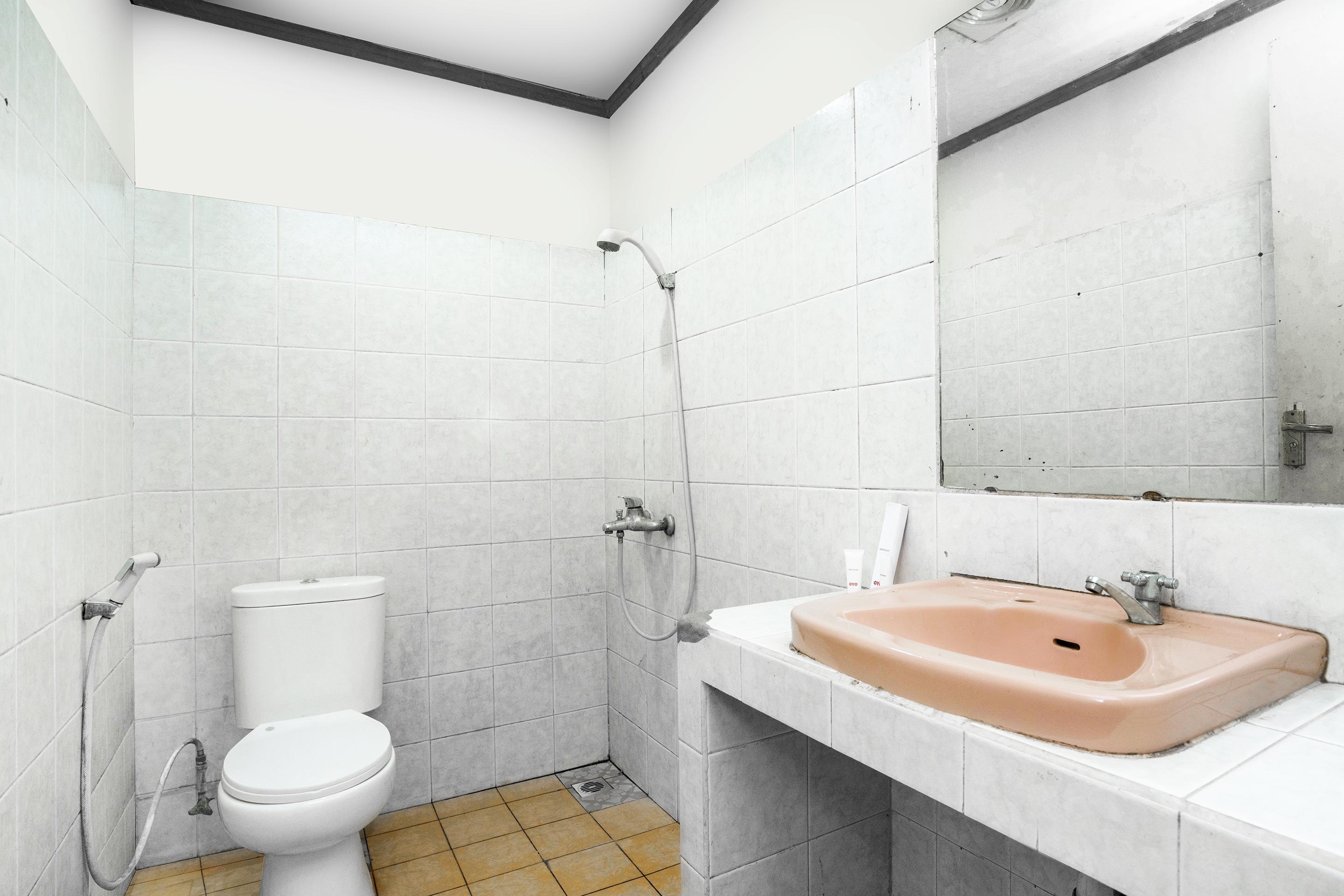 Oyo 1989 Hotel Pelangi Harapan Samarinda Ngoại thất bức ảnh