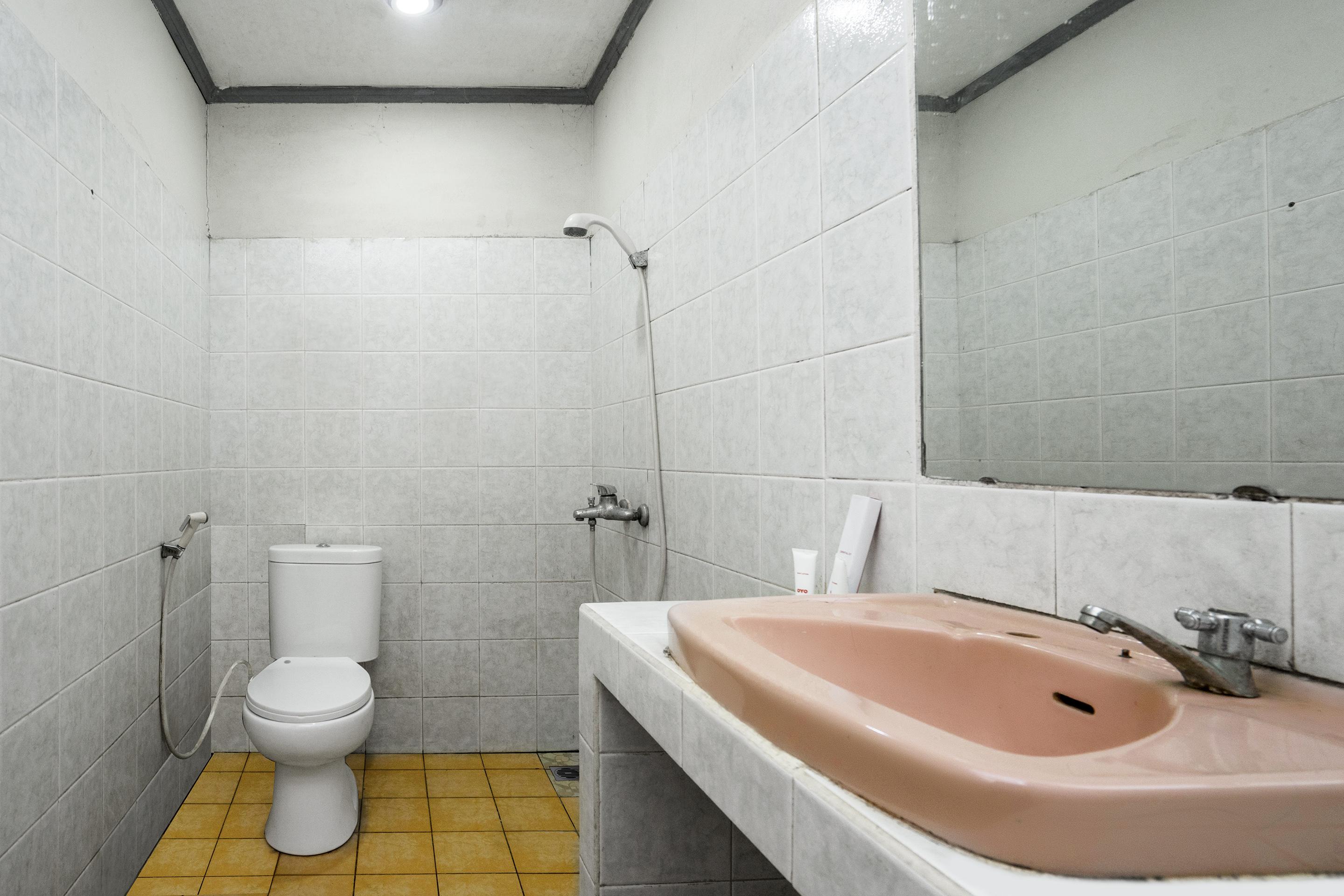 Oyo 1989 Hotel Pelangi Harapan Samarinda Ngoại thất bức ảnh